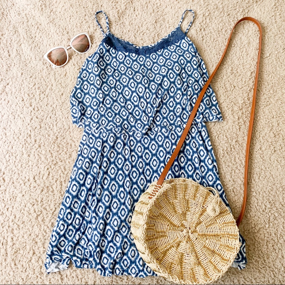 Patterned dress - Picture 1 of 2